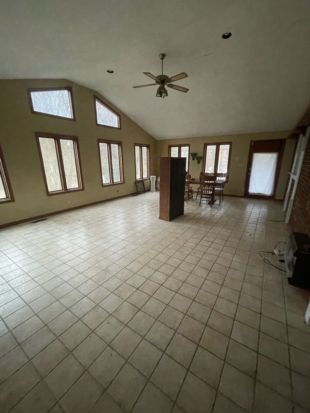 Project Fresh and Clean Room Transformation in Summerfield with Jesse James Junk LLC image