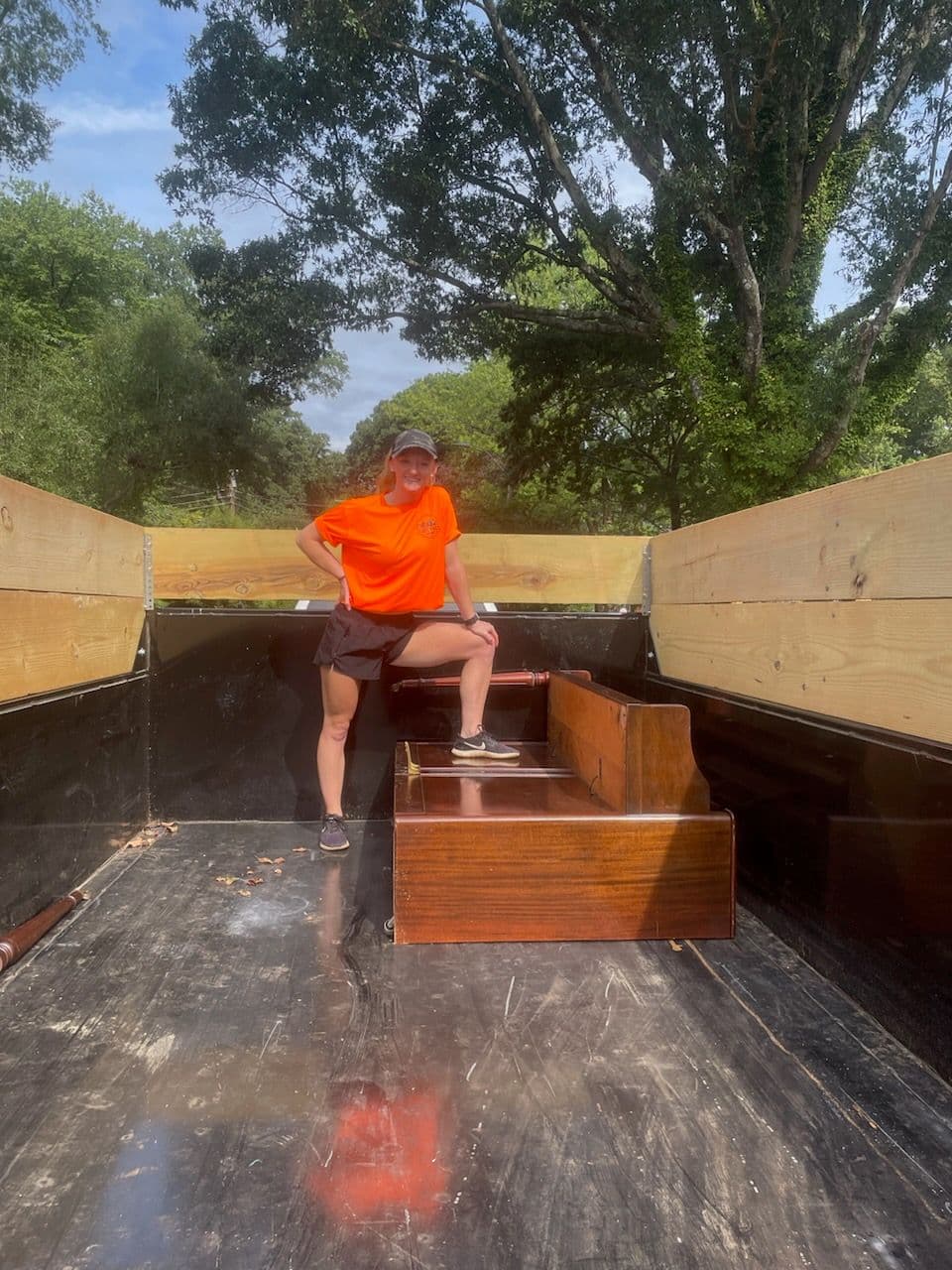 Efficient Piano and Bulk Item Removal Near Elon image