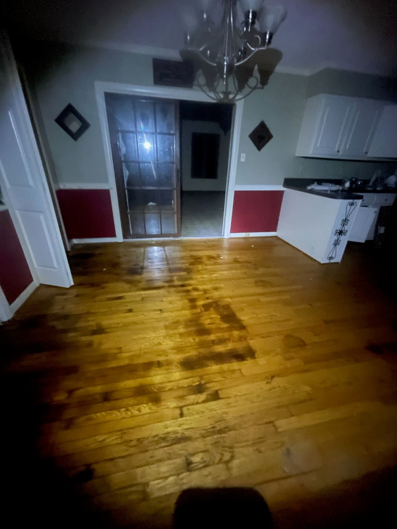 Room Transformation with Expert Cleanout Service image